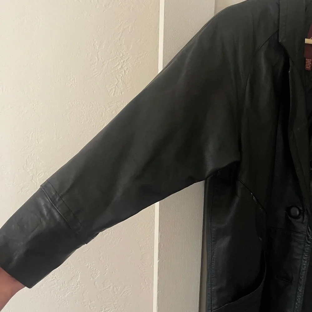 Vintage Black Leather Men's trench coat Gemini leather timeless sleek retro M